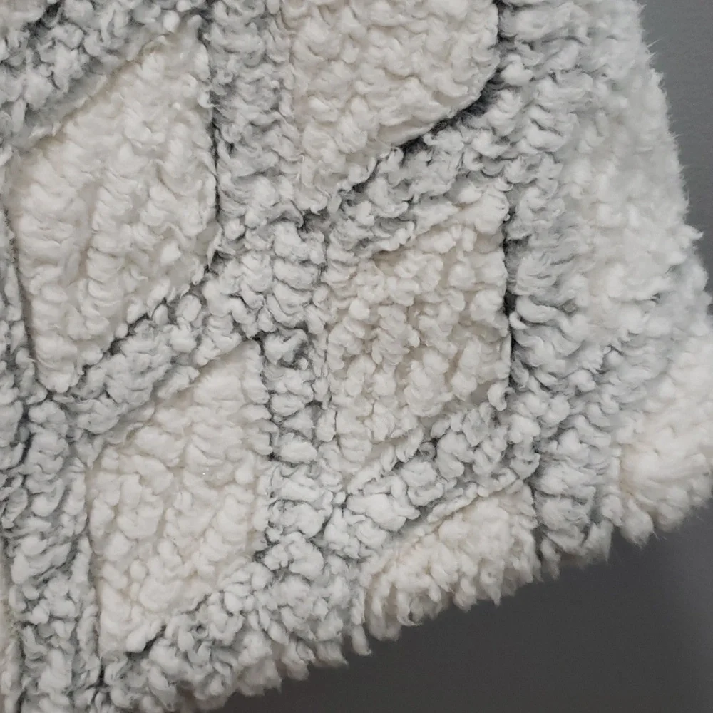 Berkshire Blanket 56